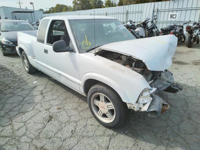 GMC SONOMA 1998 with VIN 1GTCS19X4W8540605 - Photo from auction