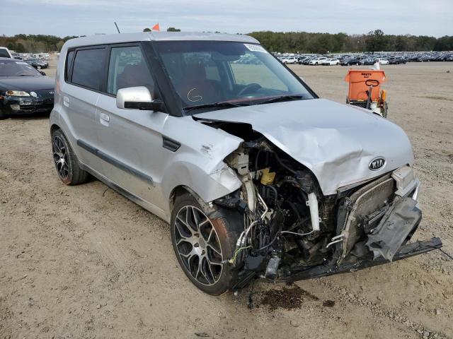 KIA SOUL + 2010 with VIN KNDJT2A23A7123856 - Photo from auction