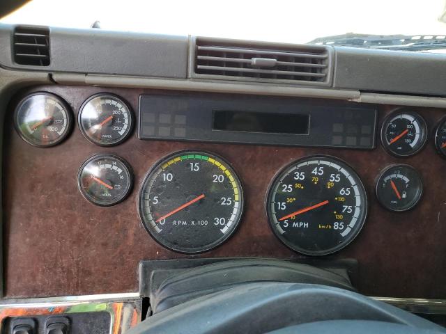 Photo 8 from auction – 2003 FREIGHTLINER CONVENTION with VIN 1FUJBBCG53LL76210