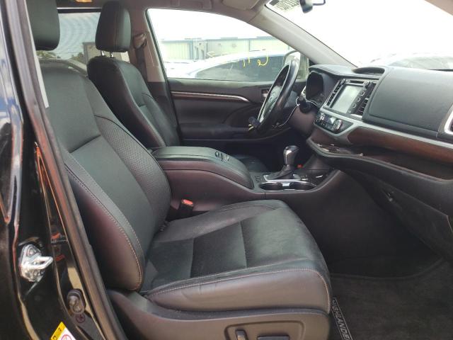 Photo 5 from auction – 2016 TOYOTA HIGHLANDER with VIN 5TDYKRFHXGS152972