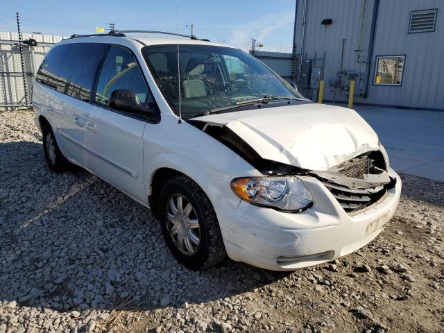 Photo 1 from auction – 2005 CHRYSLER TOWN & COU with VIN 2C4GP54L95R177624