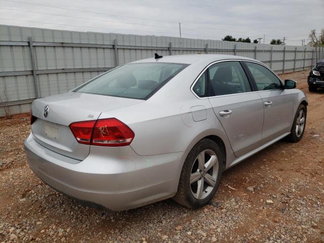 Photo 4 from auction – 2013 VOLKSWAGEN PASSAT SE with VIN 1VWBP7A37DC057948