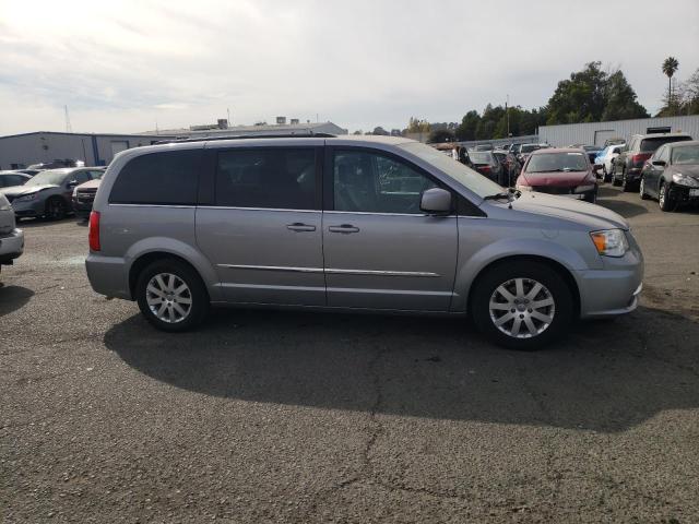 Photo 9 from auction – 2016 CHRYSLER TOWN & COU with VIN 2C4RC1BG9GR239254