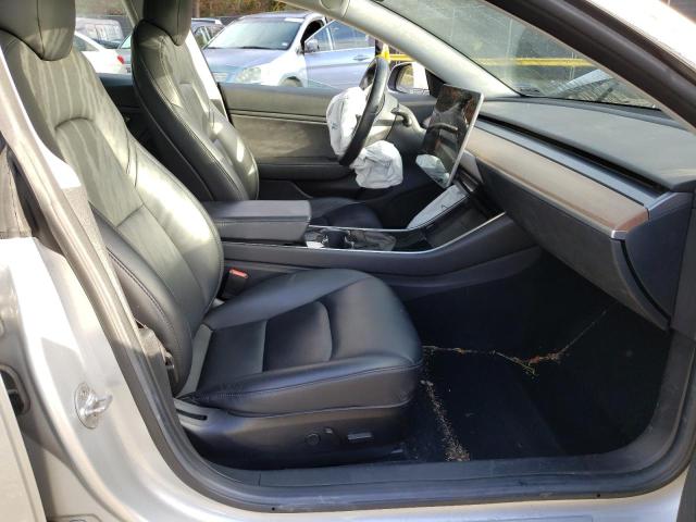 Photo 5 from auction – 2018 TESLA MODEL 3 with VIN 5YJ3E1EB8JF084912