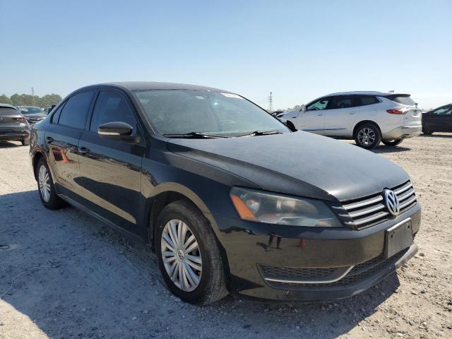 VOLKSWAGEN PASSAT S 2015 with VIN 1VWAS7A3XFC066043 - Photo from auction
