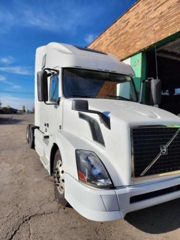 VOLVO VN VNL 2015 with VIN 4V4NC9EG2FN178337 - Photo from auction