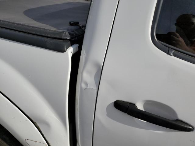 Photo 9 from auction – 2015 TOYOTA TACOMA DOU with VIN 3TMLU4EN4FM171434