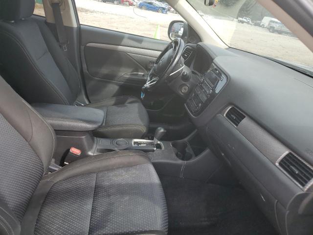 Photo 5 from auction – 2016 MITSUBISHI OUTLANDER with VIN JA4AD2A37GZ032893