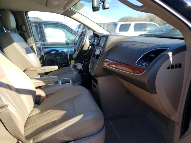 Photo 5 from auction – 2015 CHRYSLER TOWN & COU with VIN 2C4RC1CG4FR539877