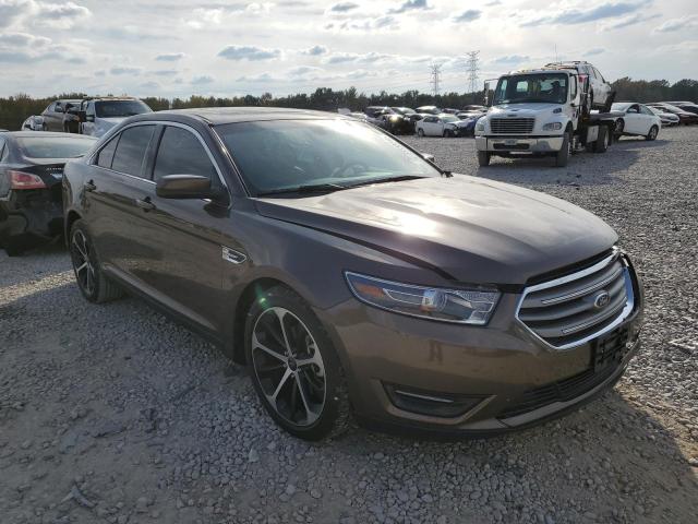 FORD TAURUS SEL 2015 with VIN 1FAHP2E8XFG105451 - Photo from auction