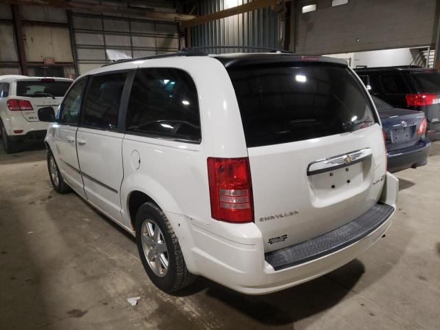 Photo 3 from auction – 2010 CHRYSLER TOWN & COU with VIN 2A4RR5D1XAR421075