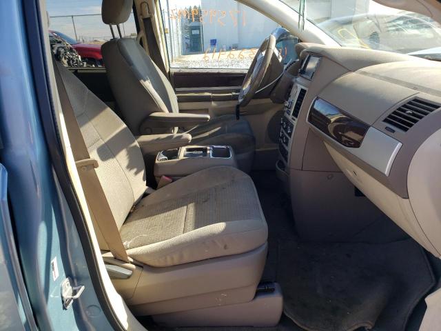 Photo 5 from auction – 2010 CHRYSLER TOWN & COU with VIN 2A4RR5D11AR105483