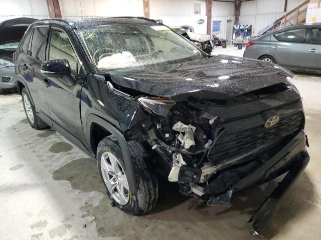 TOYOTA RAV4 XLE 2019 with VIN JTMW1RFV5KD502268 - Photo from auction