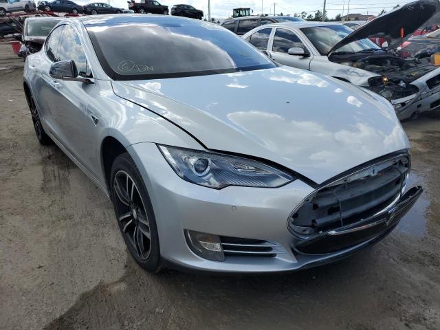 TESLA MODEL S 2013 with VIN 5YJSA1CN1DFP22698 - Photo from auction