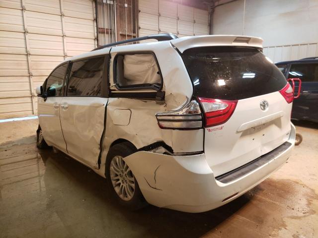 Photo 3 from auction – 2015 TOYOTA SIENNA XLE with VIN 5TDYK3DC2FS566217