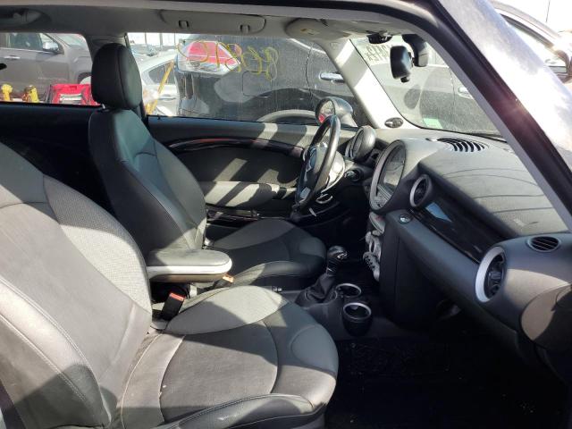 Photo 5 from auction – 2010 MINI COOPER S with VIN WMWMF7C53ATZ72978