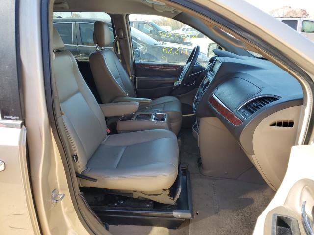 Photo 5 from auction – 2012 CHRYSLER TOWN & COU with VIN 2C4RC1CG2CR278938