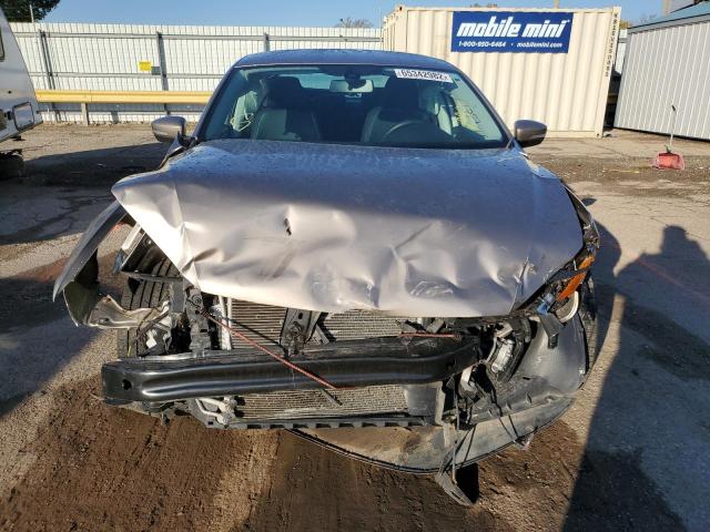 Photo 9 from auction – 2015 VOLKSWAGEN PASSAT S with VIN 1VWAT7A35FC119891