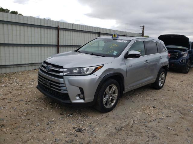Photo 2 from auction – 2017 TOYOTA HIGHLANDER with VIN 5TDDGRFH3HS034571