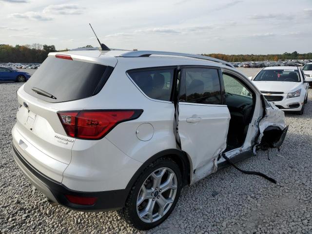 Photo 4 from auction – 2019 FORD ESCAPE TIT with VIN 1FMCU0J92KUC32914