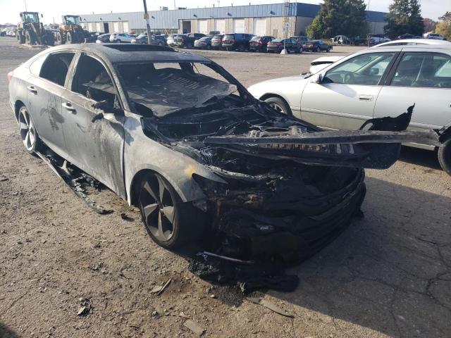 HONDA ACCORD TOU 2018 with VIN 1HGCV2F94JA040305 - Photo from auction