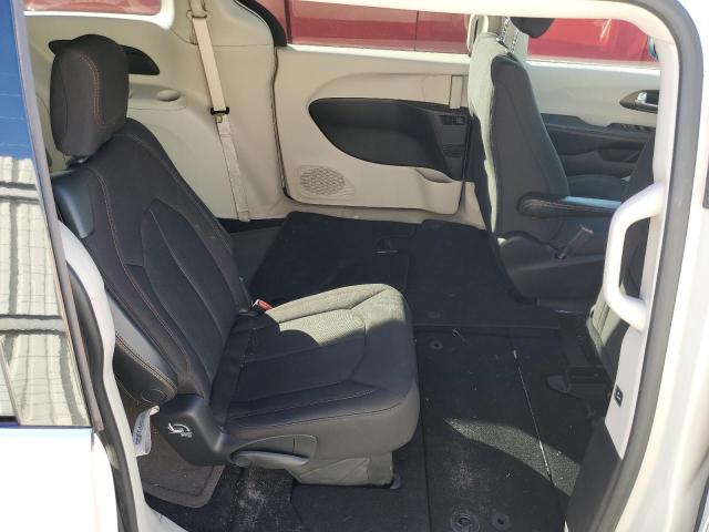 Photo 6 from auction – 2017 CHRYSLER PACIFICA T with VIN 2C4RC1DG5HR636345