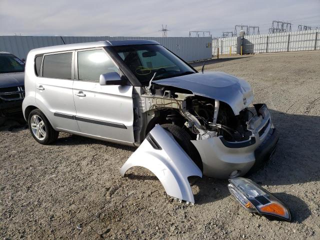 KIA SOUL + 2011 with VIN KNDJT2A21B7321014 - Photo from auction