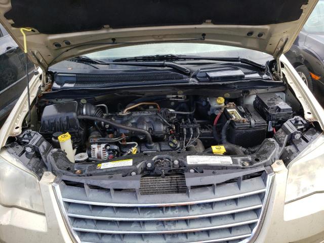 Photo 7 from auction – 2010 CHRYSLER TOWN & COU with VIN 2A4RR2D19AR404234