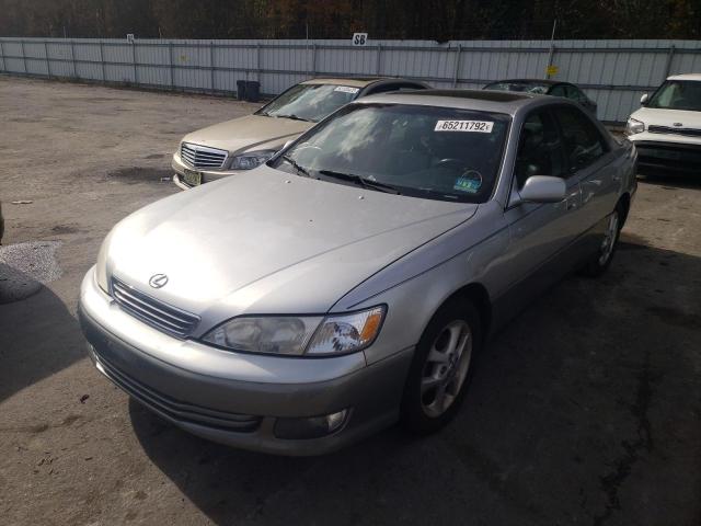 Photo 2 from auction – 2000 LEXUS ES 300 with VIN JT8BF28G0Y5083303