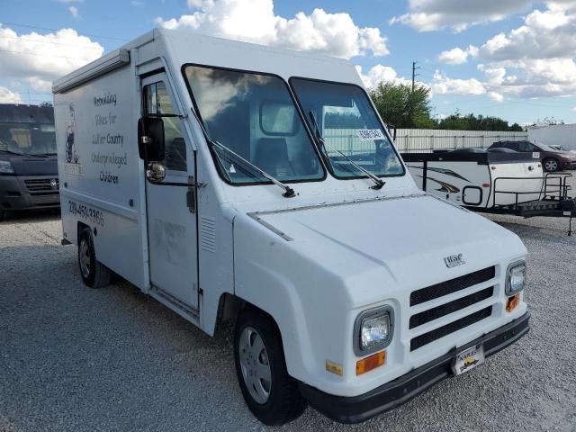 UTILIMASTER STEP VAN 1990 with VIN 45VXA01B4LW001083 - Photo from auction