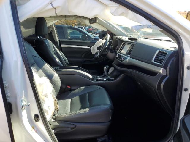 Photo 5 from auction – 2015 TOYOTA HIGHLANDER with VIN 5TDJKRFH9FS098371