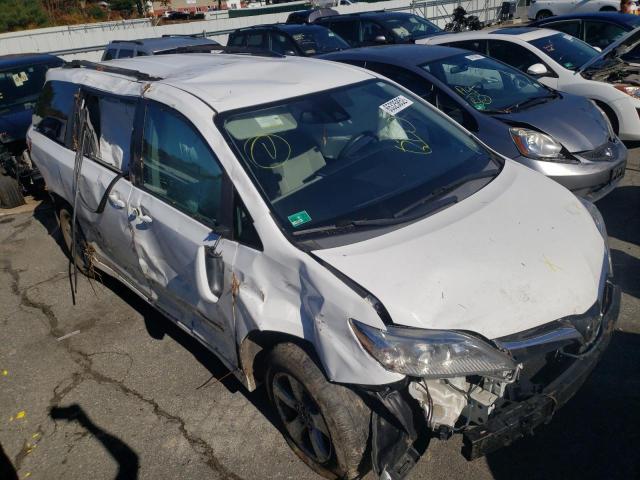 Photo 9 from auction – 2018 TOYOTA SIENNA LE with VIN 5TDKZ3DC1JS943310