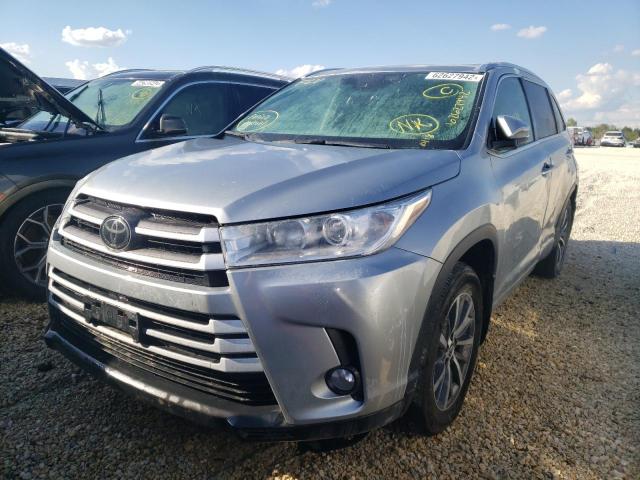 Photo 2 from auction – 2018 TOYOTA HIGHLANDER with VIN 5TDJZRFH0JS842444