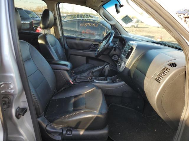 Photo 5 from auction – 2005 FORD ESCAPE LIM with VIN 1FMCU04105KC93426