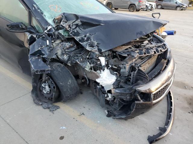 Photo 9 from auction – 2018 KIA FORTE LX with VIN 3KPFK4A72JE190447
