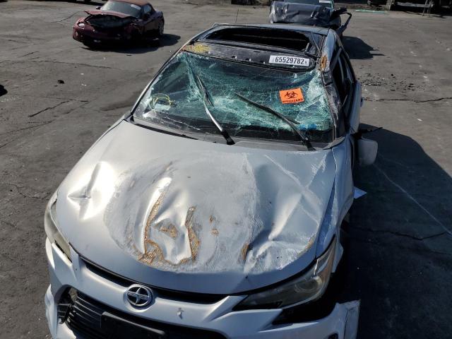 Photo 9 from auction – 2014 TOYOTA SCION TC with VIN JTKJF5C70E3075515