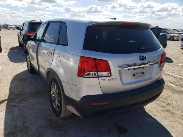 Photo 3 from auction – 2011 KIA SORENTO EX with VIN 5XYKU4A22BG015102
