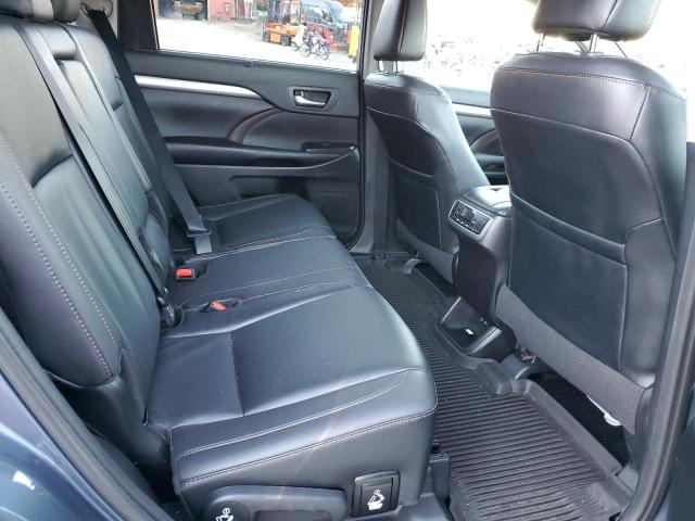Photo 6 from auction – 2019 TOYOTA HIGHLANDER with VIN 5TDJZRFH7KS727504
