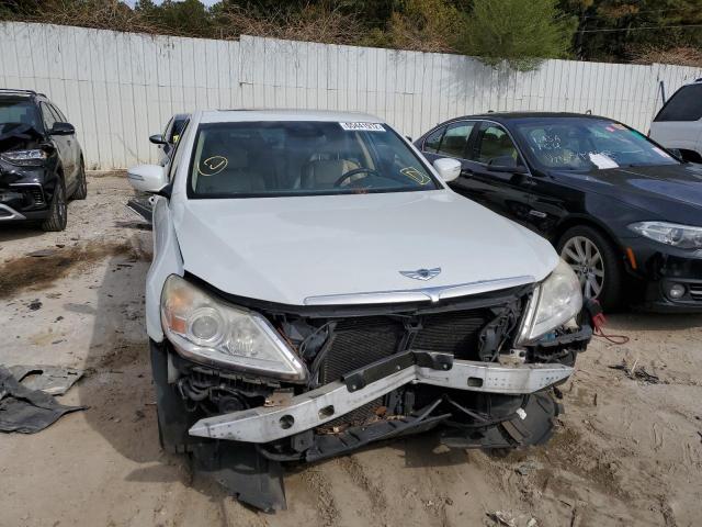 Photo 9 from auction – 2010 HYUNDAI GENESIS 4. with VIN KMHGC4DF6AU093141
