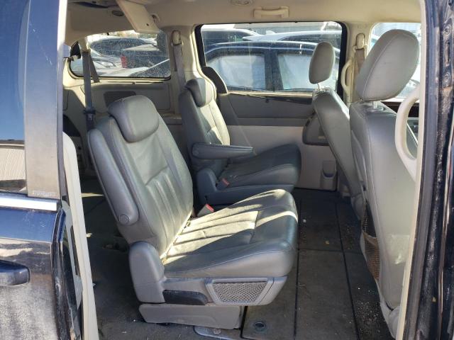Photo 6 from auction – 2010 CHRYSLER TOWN & COU with VIN 2A4RR5D12AR140968