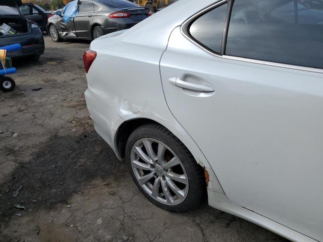 Photo 9 from auction – 2006 LEXUS IS 250 with VIN JTHCK262262005935