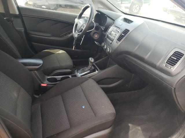 Photo 5 from auction – 2017 KIA FORTE LX with VIN 3KPFK4A70HE137286
