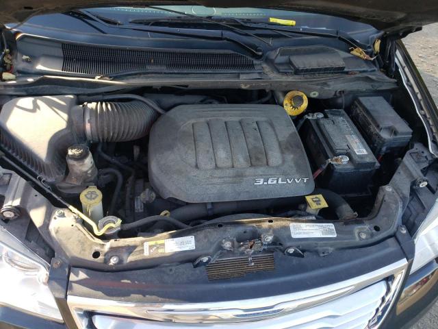 Photo 7 from auction – 2016 CHRYSLER TOWN & COU with VIN 2C4RC1BG8GR297338
