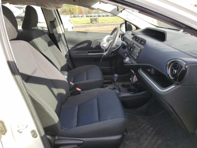 Photo 5 from auction – 2015 TOYOTA PRIUS C with VIN JTDKDTB38F1585984