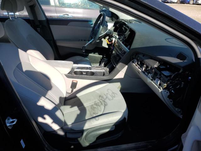 Photo 5 from auction – 2017 HYUNDAI SONATA SE with VIN 5NPE24AF2HH503473