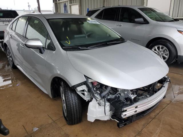 TOYOTA COROLLA LE 2022 with VIN JTDEAMDE6NJ050113 - Photo from auction
