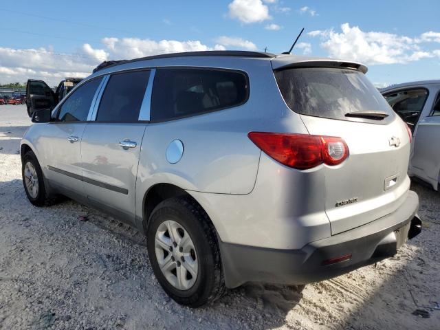 Photo 3 from auction – 2010 CHEVROLET TRAVERSE L with VIN 1GNLREED6AS101634