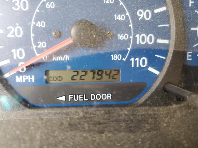 Photo 8 from auction – 2001 TOYOTA SIENNA LE with VIN 4T3ZF13C31U332271