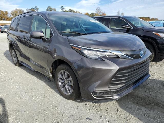 Photo 1 from auction – 2021 TOYOTA SIENNA LE with VIN 5TDKRKEC9MS004967