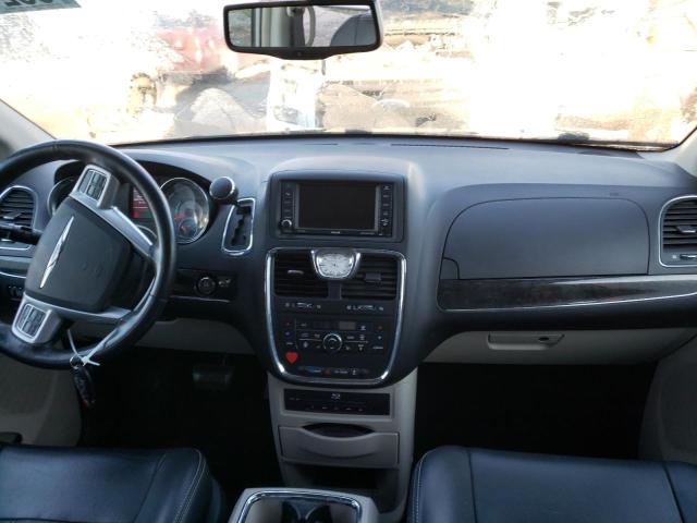 Photo 9 from auction – 2013 CHRYSLER TOWN & COU with VIN 2C4RC1CG0DR654926